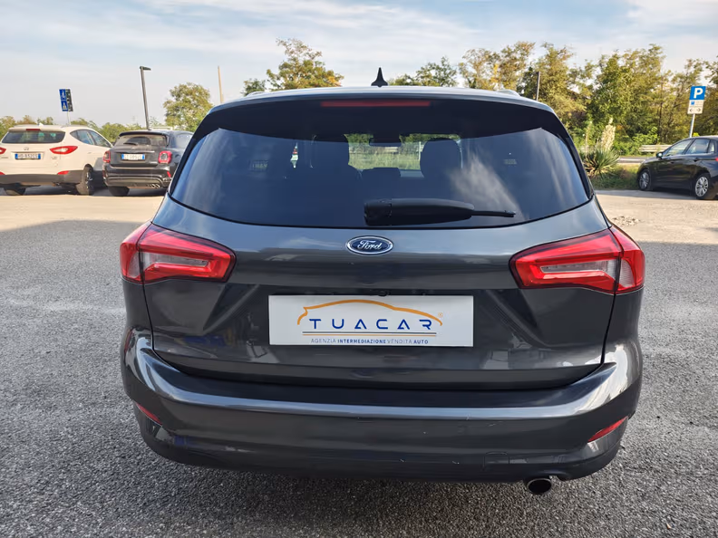 Ford Focus - 4
