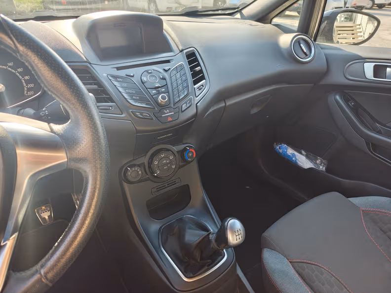 Ford Fiesta - 19