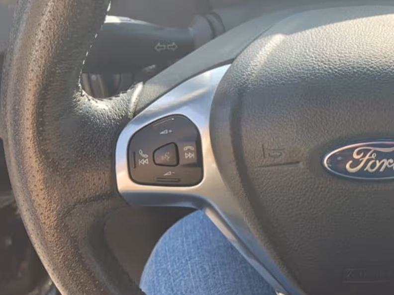 Ford Fiesta - 17