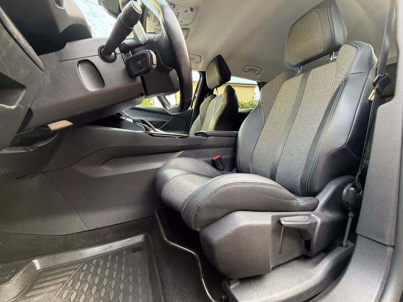 Peugeot 3008 - 17