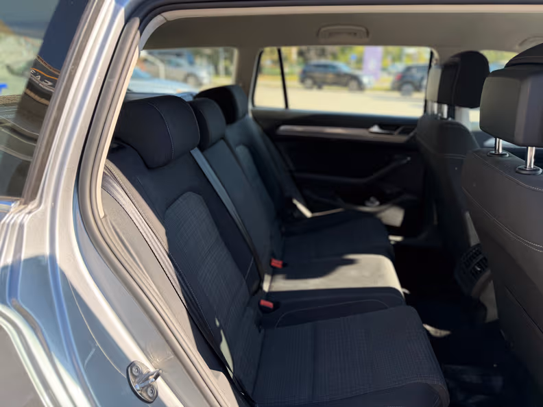 Volkswagen Passat - 23