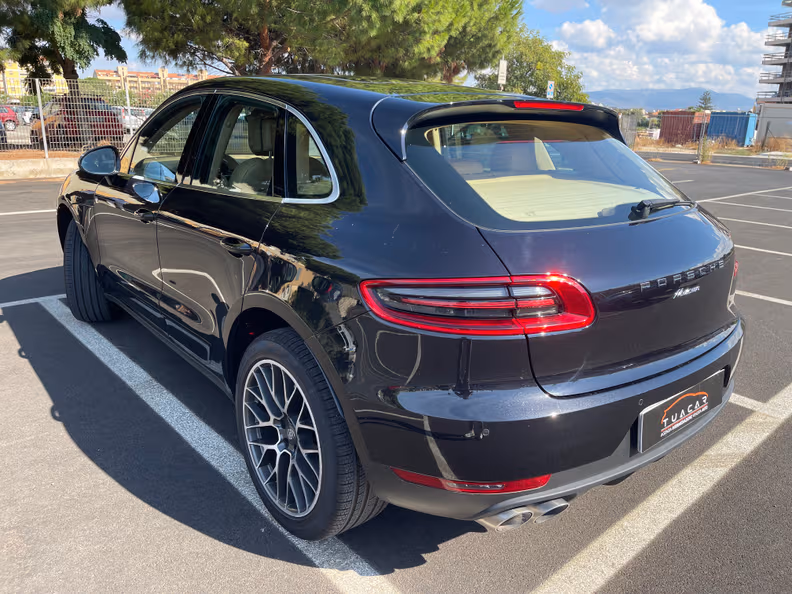 Porsche Macan - 4
