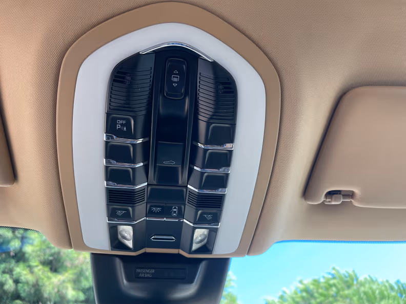 Porsche Macan - 19