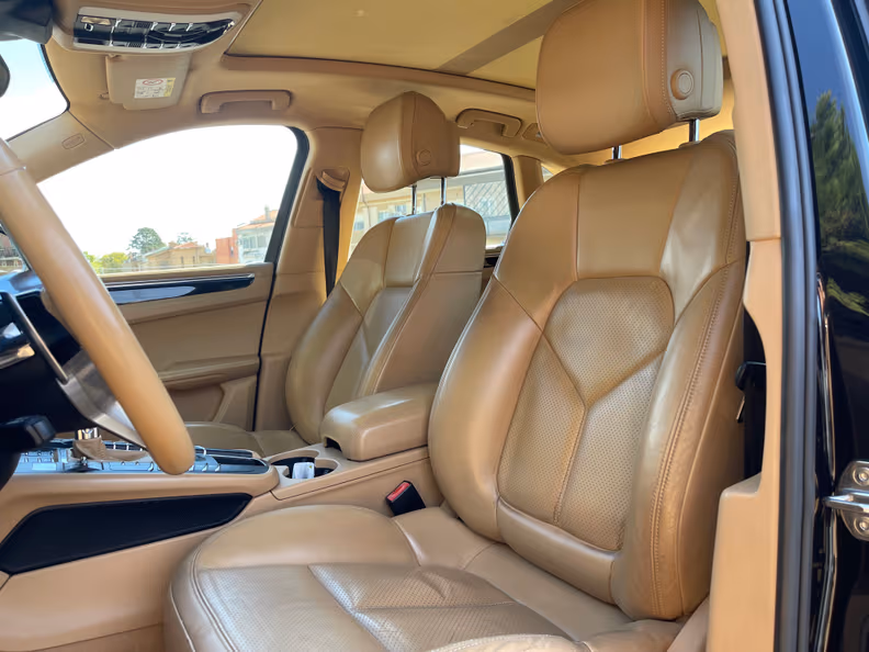 Porsche Macan - 23