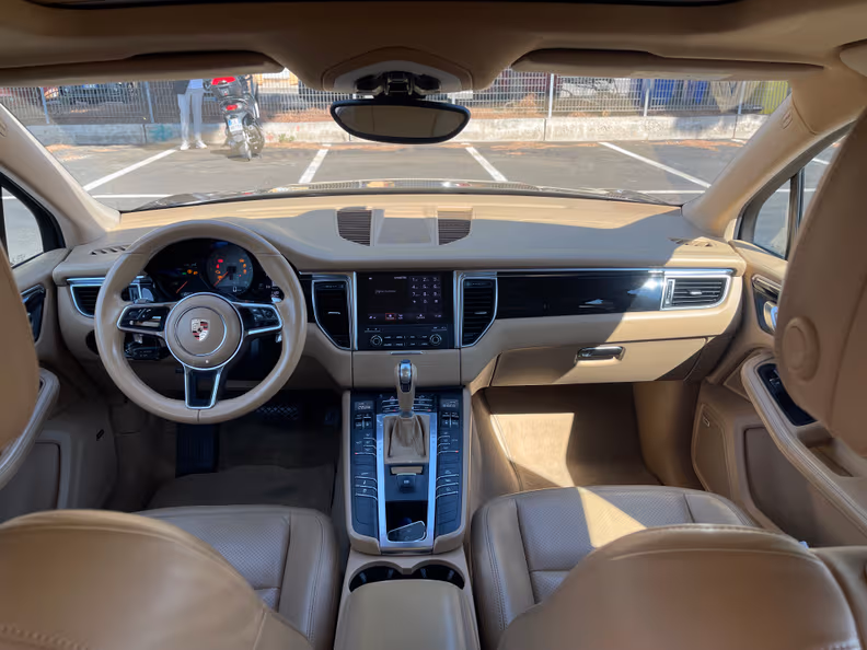 Porsche Macan - 6