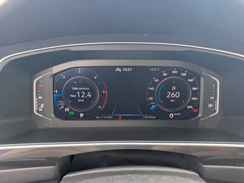 Volkswagen Tiguan - 16