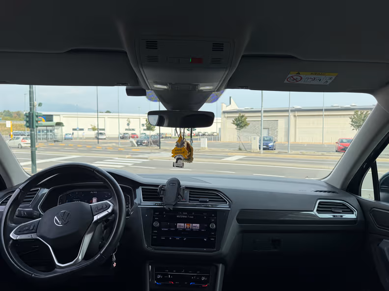 Volkswagen Tiguan - 9