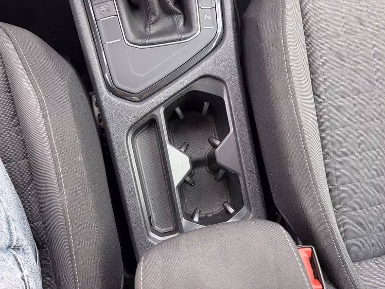 Volkswagen Tiguan - 25