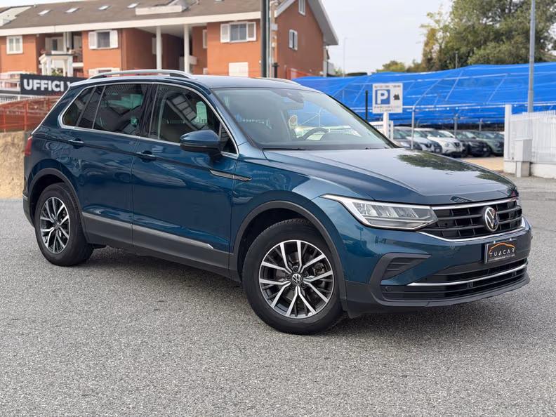 Volkswagen Tiguan - 3