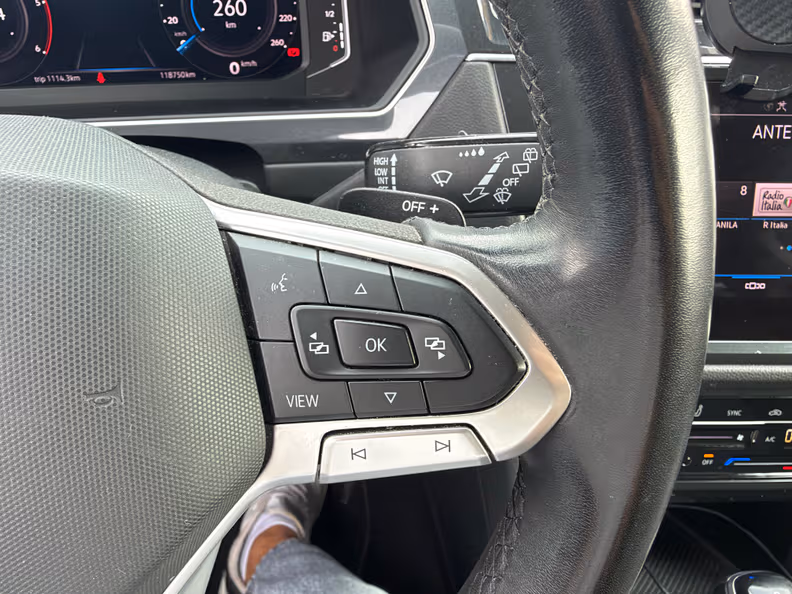 Volkswagen Tiguan - 20