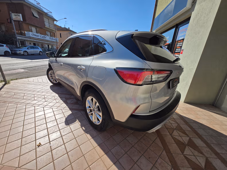 Ford Kuga - 6