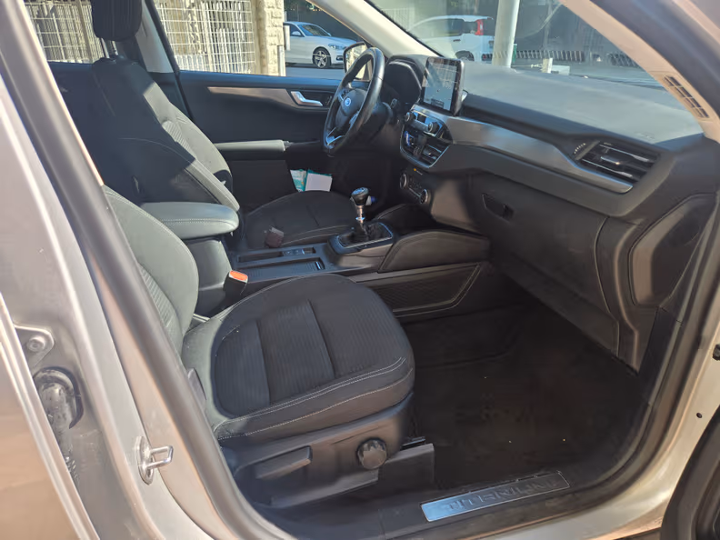 Ford Kuga - 18
