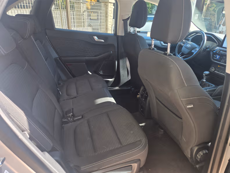 Ford Kuga - 17