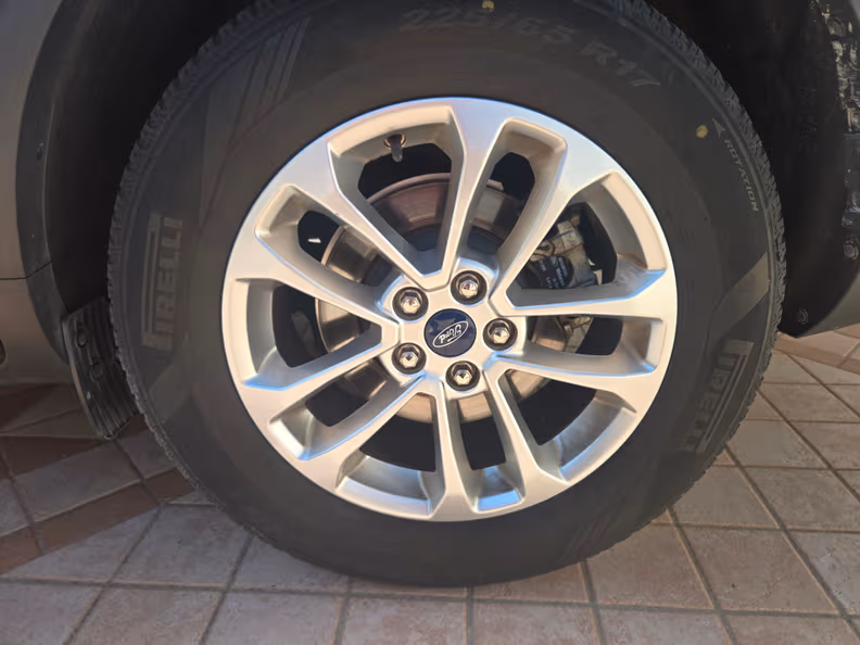 Ford Kuga - 19