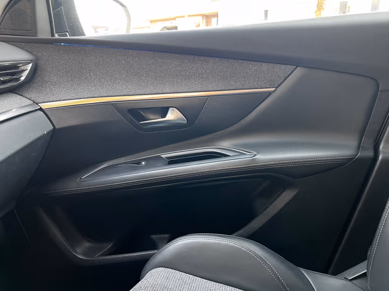 Peugeot 3008 - 25