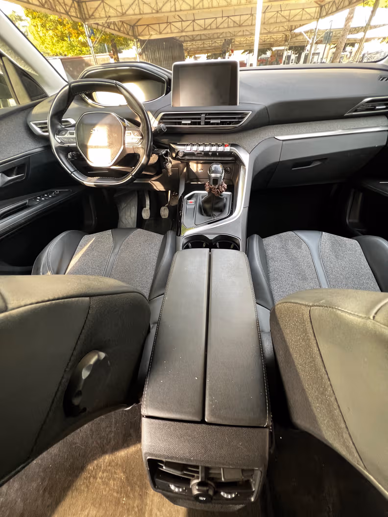 Peugeot 3008 - 23