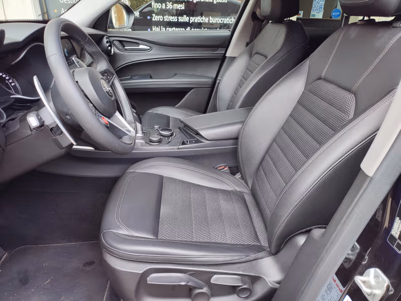 Alfa Romeo Stelvio - 8