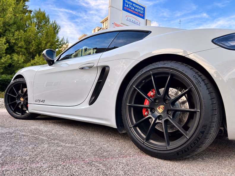 Porsche 718 - 11