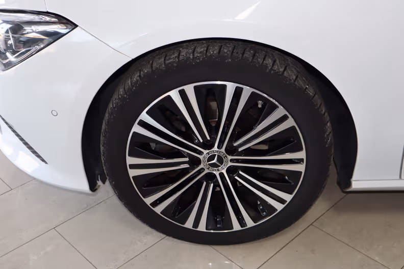 Mercedes-Benz CLA - 7