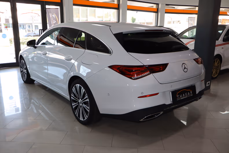 Mercedes-Benz CLA - 2
