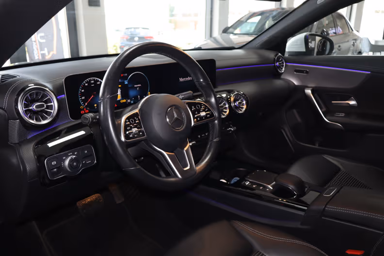 Mercedes-Benz CLA - 8
