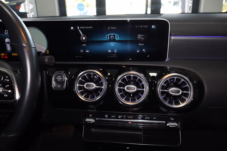 Mercedes-Benz CLA - 14