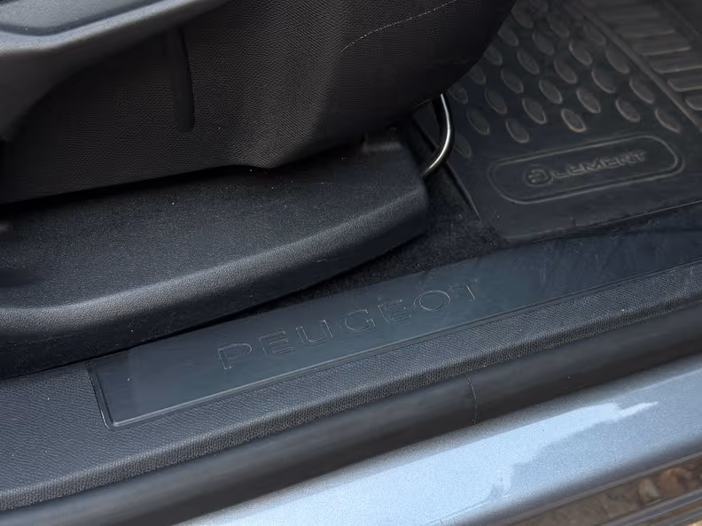Peugeot 3008 - 28