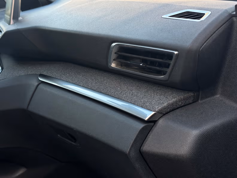 Peugeot 3008 - 16