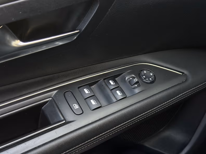 Peugeot 3008 - 20