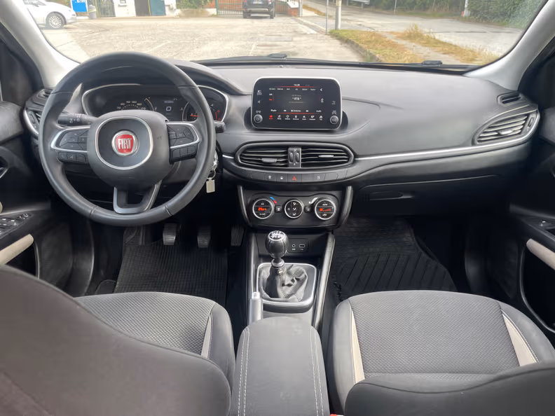Fiat Tipo - 18