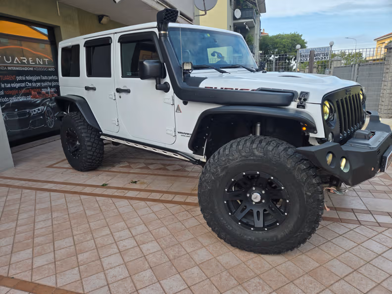 Jeep Wrangler - 4