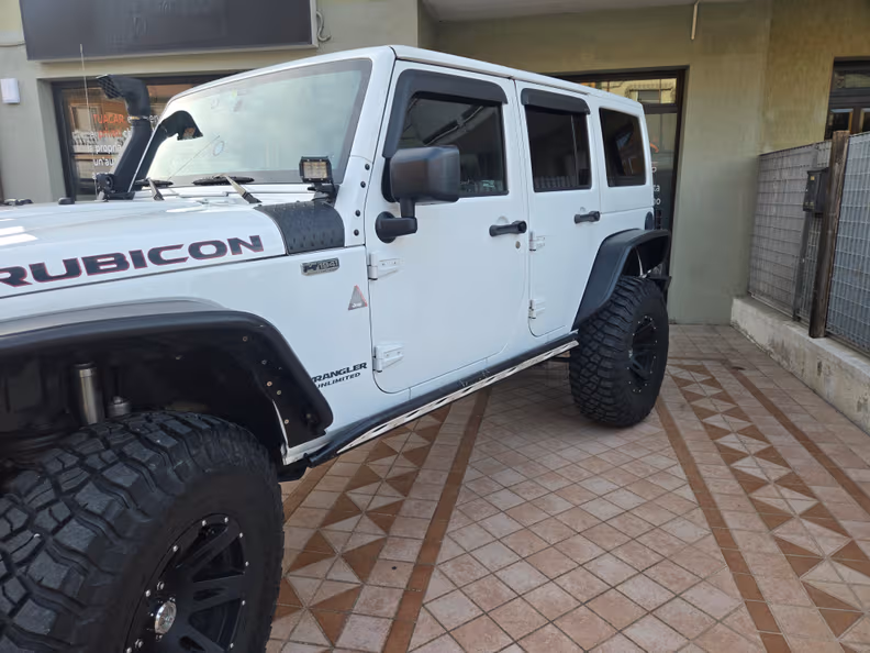 Jeep Wrangler - 8
