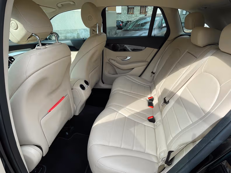 Mercedes-Benz GLC - 9