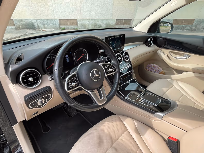 Mercedes-Benz GLC - 7