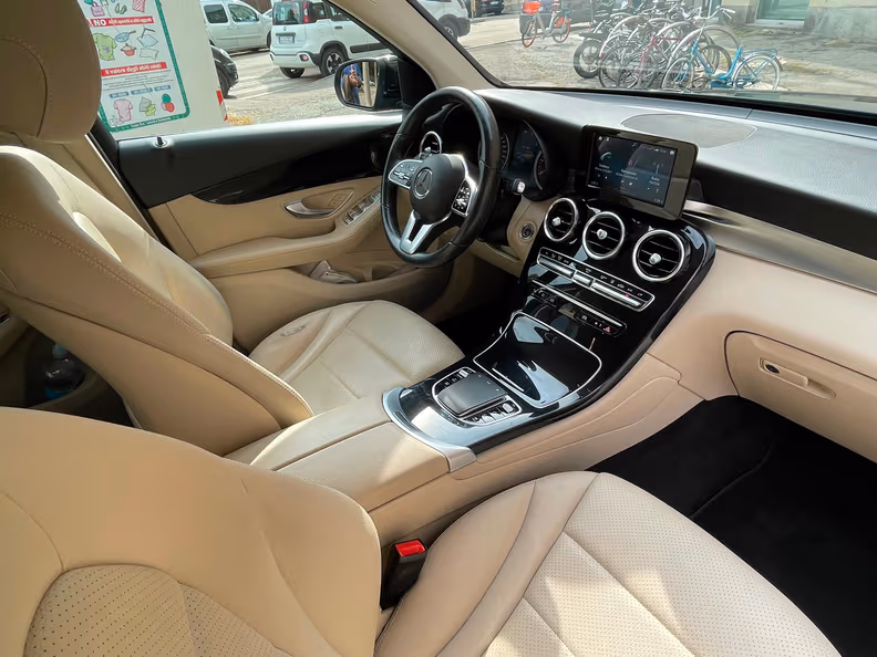 Mercedes-Benz GLC - 16