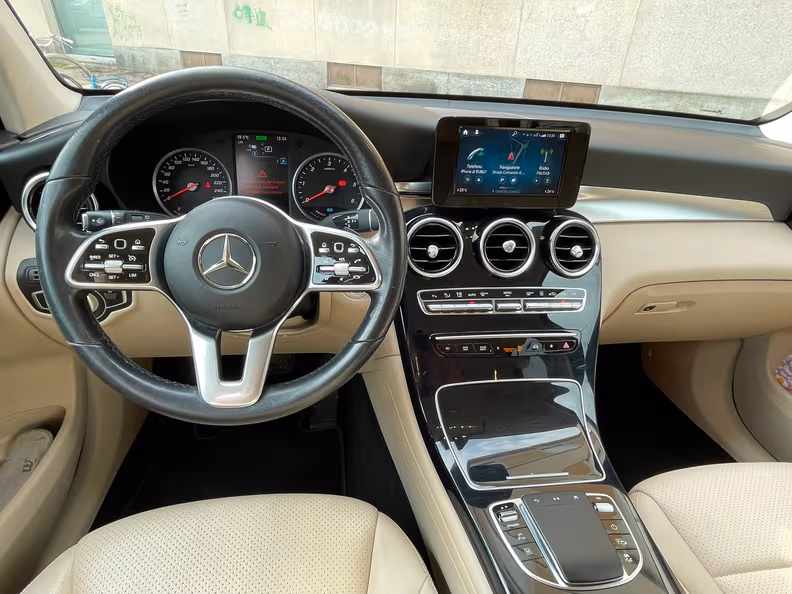 Mercedes-Benz GLC - 19