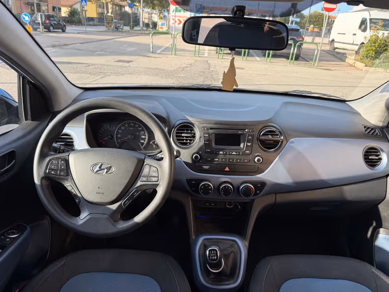 Hyundai i10 - 13