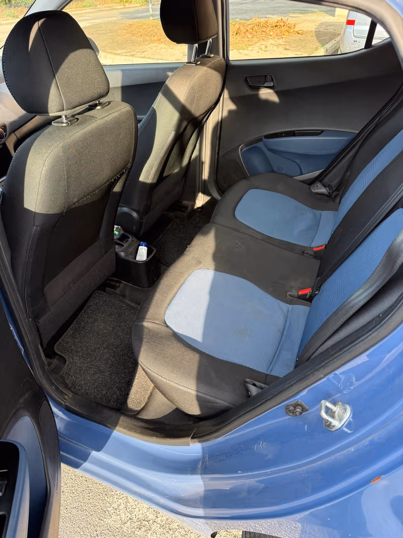 Hyundai i10 - 12