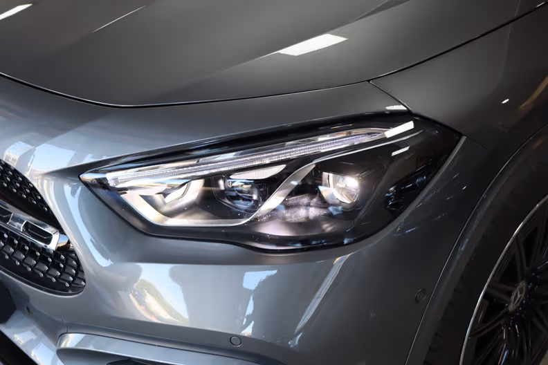 Mercedes-Benz GLA - 7