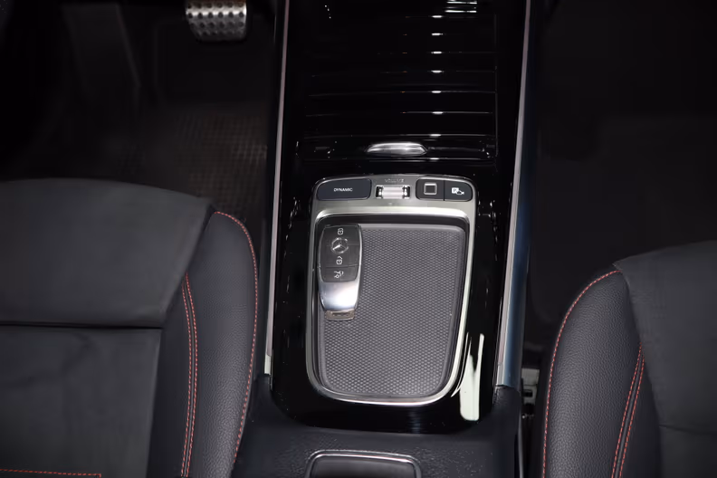 Mercedes-Benz GLA - 22