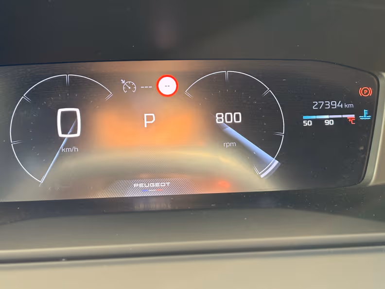 Peugeot 2008 - 6