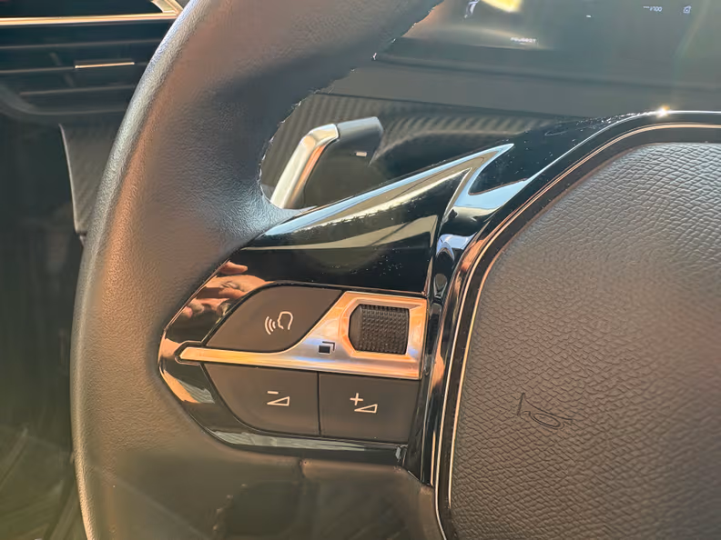 Peugeot 2008 - 18