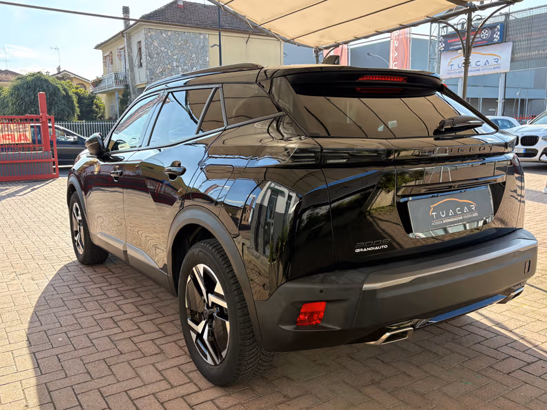 Peugeot 2008 - 9