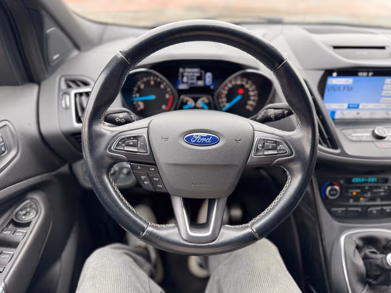 Ford Kuga - 13