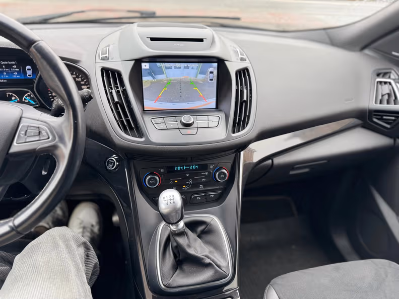 Ford Kuga - 15