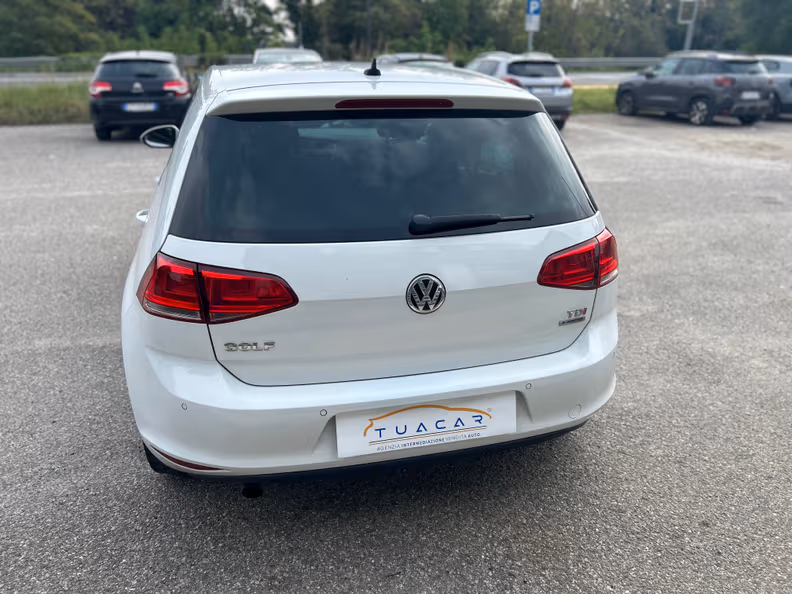Volkswagen Golf - 4