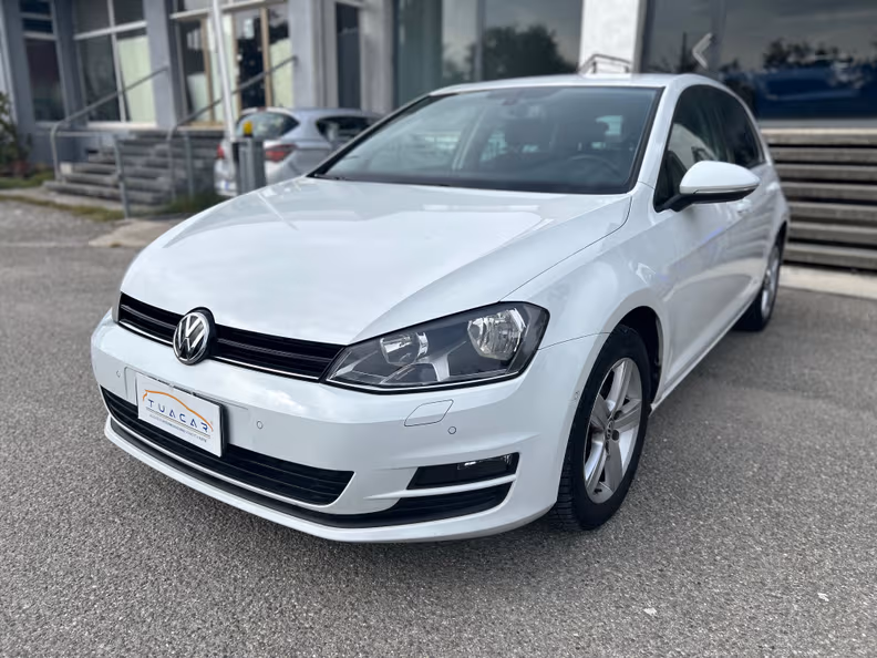 Volkswagen Golf - 9