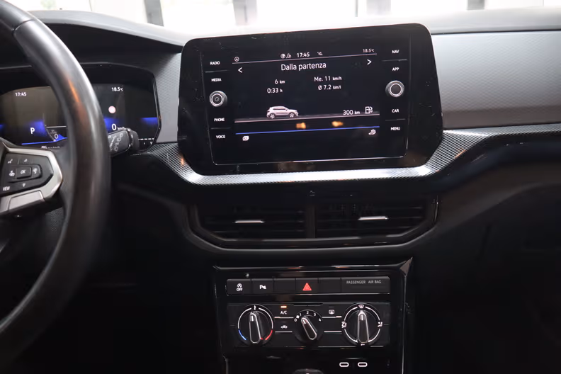 Volkswagen T-Cross - 11