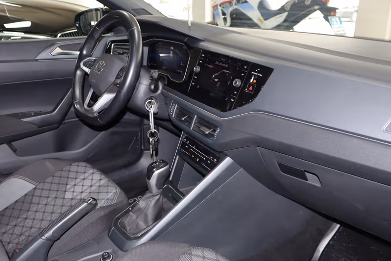 Volkswagen Polo - 9