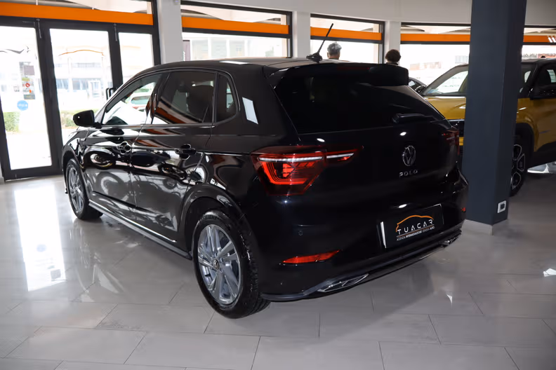 Volkswagen Polo - 4